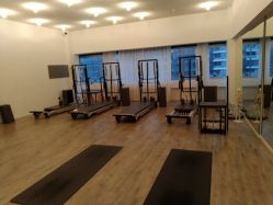 -无界瑜伽普拉提