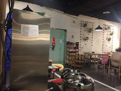 -鸡遇虾煲干锅火锅(小寨金莎店)