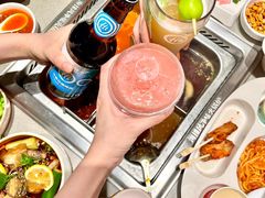 -海底捞火锅(新松江路生日主题店)