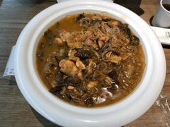 小鸡炖蘑菇-上关雪東北菜(中房金谊店)