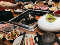 -吴氏老牌坊云南鱼豆花火锅店(通江街店)