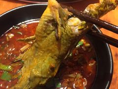 -三道苗苗鱼·美蛙黄辣丁(八里店)