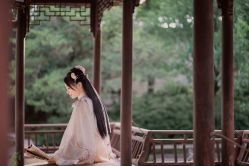 -一揽芳华汉服旗袍体验馆(拙政园店)