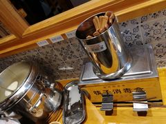 餐具摆设-一两饭川味素食餐厅