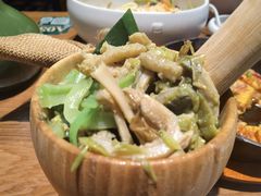 -云海肴·汽锅鸡·云南菜(天山百盛优客店)