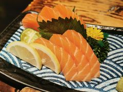 三文鱼厚切-小川洋风料理(江汉路店)