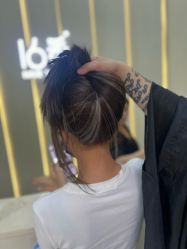-十六番发型师事务所