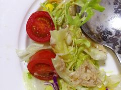 金枪鱼蔬菜沙拉-爱丽丝牛排西餐厅(光谷步行街店)