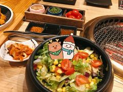 蔬菜沙拉-极炙烧肉