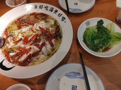 老坛酸菜鲈鱼-江渔兒酸菜魚專門店(顺盈时代广场店)