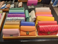 -MCM(比斯特上海购物村店)
