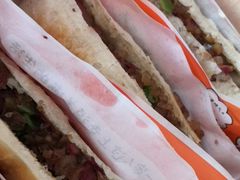 肥瘦相间驴肉火烧-驴公驴婆(曹杨店)