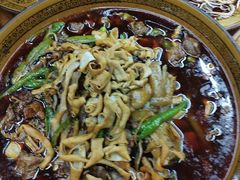 -一品红烧鸭特色川菜(三岔湖店)