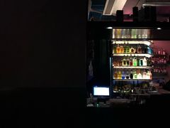 -TASTE ROOM Bar