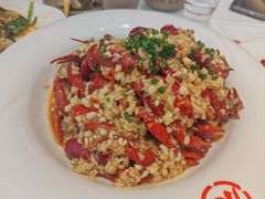 -肥肥虾庄·金牌油焖大虾(汉口城市广场店)