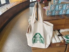 -星巴克(迪士尼小镇店)