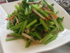 -峡谷农家乐饭店