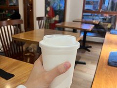 -有猫主题·治愈系猫咖(曾厝垵店)