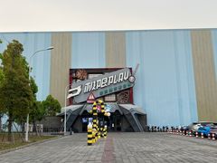 -极限PLAY运动娱乐新世界·团建派对表演休闲馆·室内高空游乐园