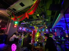 -UP嘻哈酒吧(粉巢店)