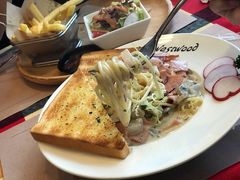 奶油蘑菇培根意面-遇见西木美式餐厅(体育路店)