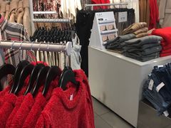 -H&M(鹏欣水游城店)