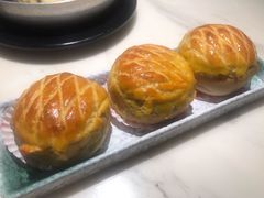 酥皮水牛奶菠萝包-陶陶居酒家(环市东店)