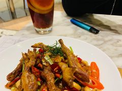 鲜美极鸭舌-香港百合居(LCM置汇旭辉广场店)