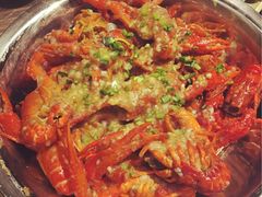 -巴厘龙虾·榜首油焖大虾(音乐学院·沿江酒馆店)