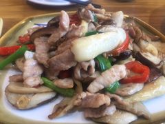 松茸炒肉-妈妈的味道(和顺古镇店)