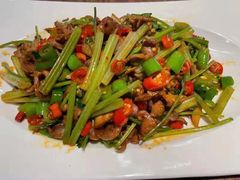 小炒黄牛肉-虾元素品质川菜