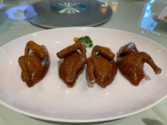 玻璃脆皮乳鸽-利苑酒家(金宝店)