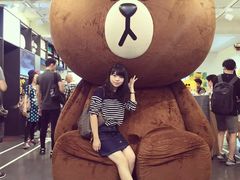 -LINE FRIENDS Garosu-gil Flagship Store