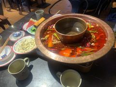 -巴四老城区炭火蛙锅(张江店)