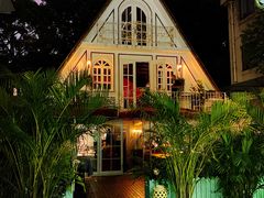 -弦月窗LUNETTE BY AMANDA(复兴路店)