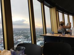-悉尼塔旋转餐厅