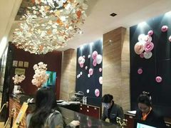 -武汉光谷广场杨家湾地铁站怡程酒店