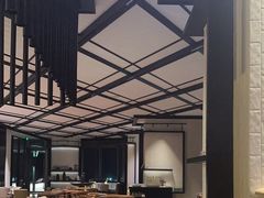 -瑰丽酒店·海吧·天际下午茶·现场DJ·天台酒吧