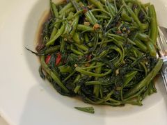 -Thai Pothong Restaurant