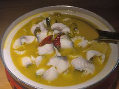 -黔有有贵州酸汤夺夺粉火锅(五味十字店)