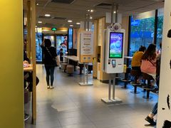 -麦当劳(新华路步步高店)