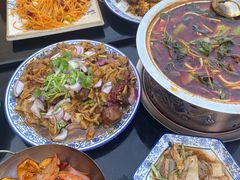 -壹阁胡羊焖饼(特色小吃街店)