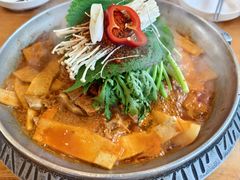-喇喇排骨火锅·传统韩式脊骨汤(望京西园总店)
