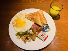 -JINNS锦时 steak&pizza(浸信会礼拜堂旧址店)