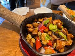 -云海肴·汽锅鸡·云南菜(天山百盛优客店)