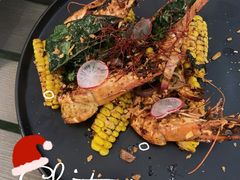 惹味胡椒虾配烤玉米-CHILLAX轻乐时(侨建·Hi City店)