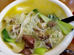 -邱芳粉店(迎宾大道旗舰店)