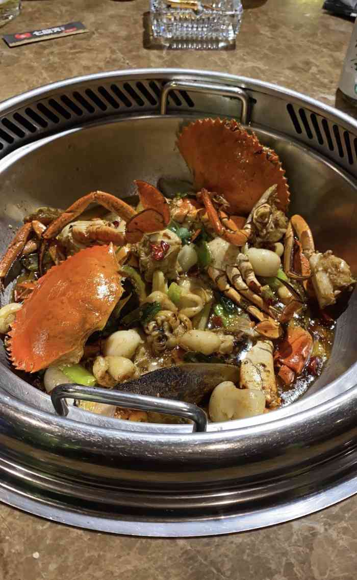 七欣天品蟹轩(常州常武北路店)-"[薄荷]环境:整体感觉比较油腻腻的 .