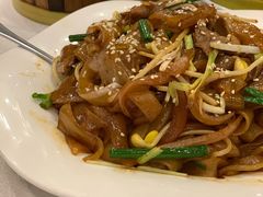 干炒牛河-水上明月·湖景餐厅