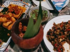 黑三剁-浩海火燒雲傣家菜(静安芮欧店)